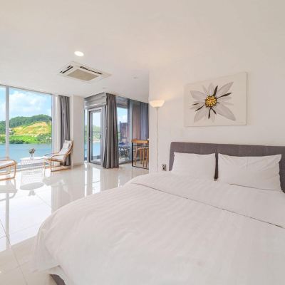 룸 10 더블 침대 화이트큐브24 펜션 가평 쿠폰