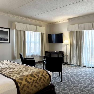 King Room-Non-Smoking Chicago South Loop Hotel Promo Code