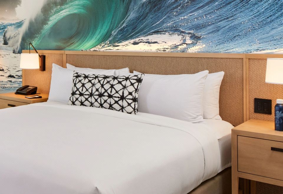 度假村阳台客房，客房，1张特大床，梳化床，低楼层，阳台