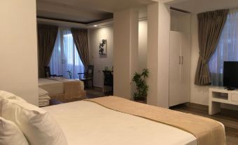 Lavinia Bay Beach Hotel - Housity