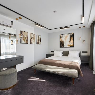 Suite WHITE HILL HOTEL Promo Code