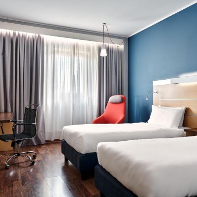 標準房 Holiday Inn Express 米蘭 - 馬爾彭薩機場優惠