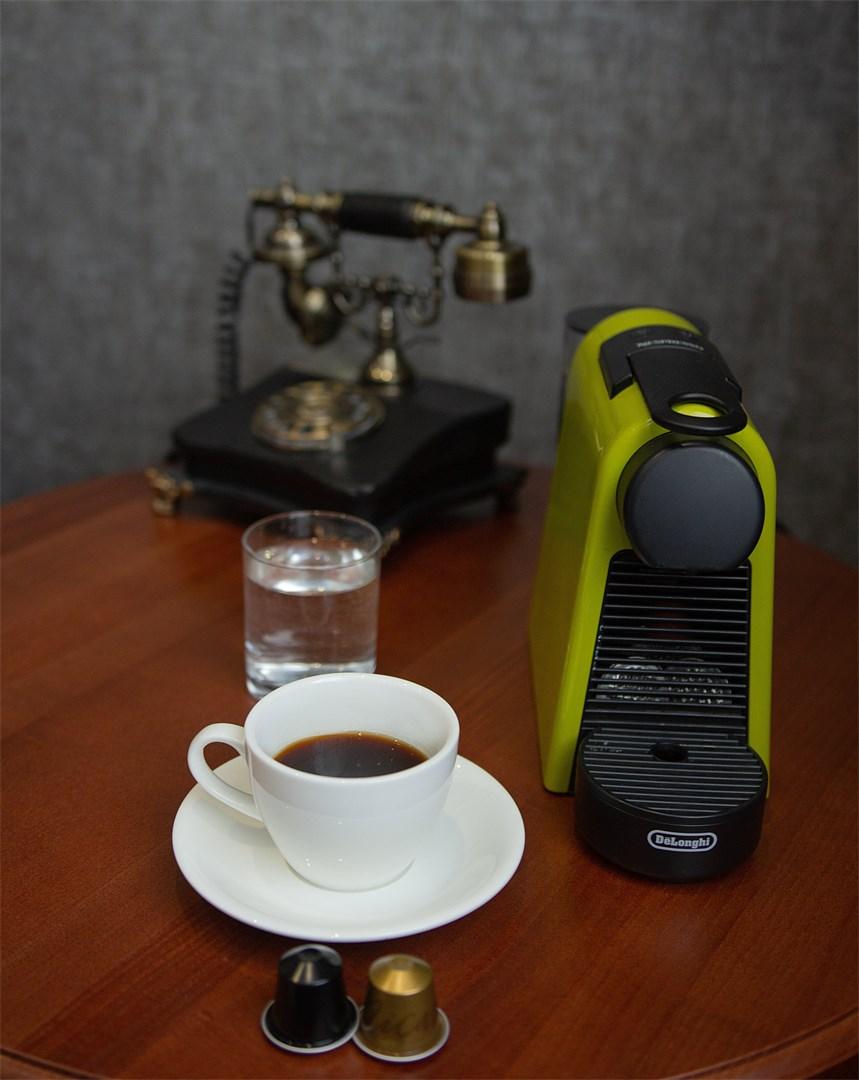 高级双人/双床间