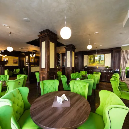Daily Plaza Hotel