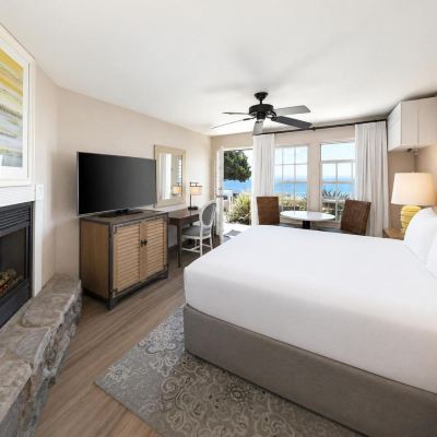 Traditional King ADA with Roll-in Shower Cottage Inn by The Sea Promo Code