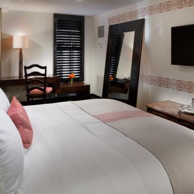 Classic King Room Hotel Valencia Riverwalk Promo Code