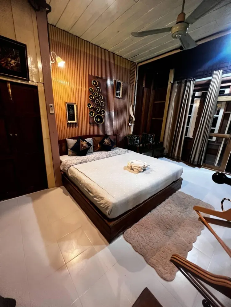 Upper Floor Cabin Bedroom With Private Toilet