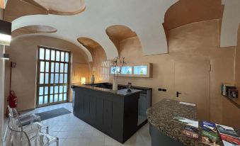 DOMUS Hotel - Housity