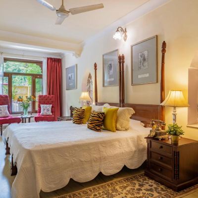 Deluxe Room with Complimentary Airport Pick up Dera Rawatsar Promo Code