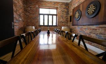 Royal Hotel Guyra - Housity