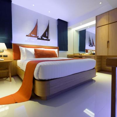 Standard Room Deep Blue Z10 Promo Code