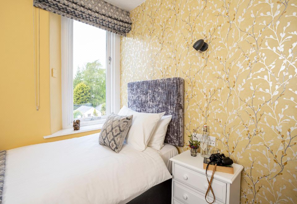 单人房（连通浴室）