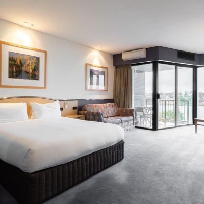King Room with Spa Bath Lakes Hotel Promo Code