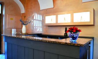DOMUS Hotel - Housity