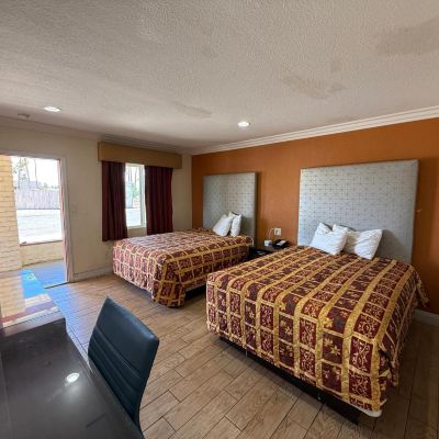 Double Room-Non-Smoking El Rancho Motel Promo Code