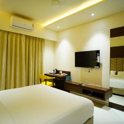 Deluxe Double Room Orange Tree Hotels Promo Code