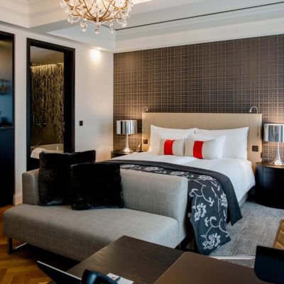 精品一卧室特大床套房 施偉澤霍夫伯爾尼酒店和温泉中心-立鼎世集團優惠