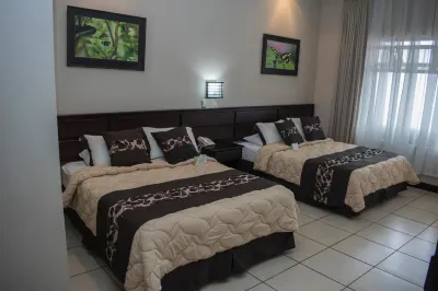 Hotel Suerre Отели в г. 