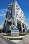 Days Inn by Wyndham Linhares Отели в г. 
