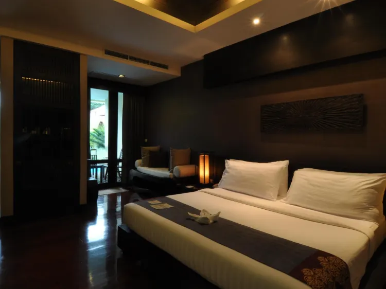 ห้องดีลักซ์สระว่ายน้ำ