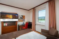 Trans World Hotel Donauwelle Hotels in 
