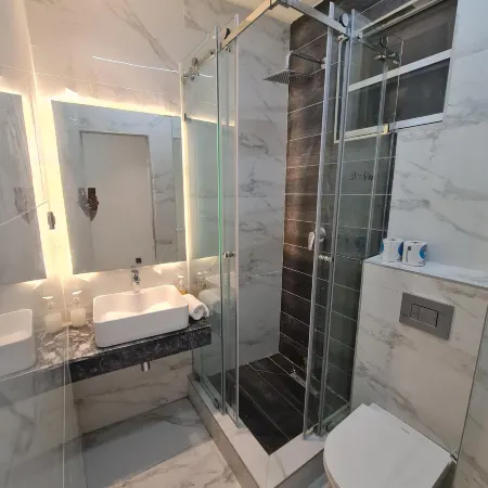 White Garden Hotel Отели в г. Мапуту