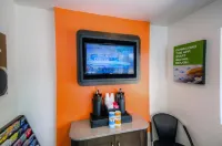 Motel 6 Bradenton, FL