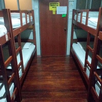Budget Triple Room Kupon Discovery Malacca Hostel