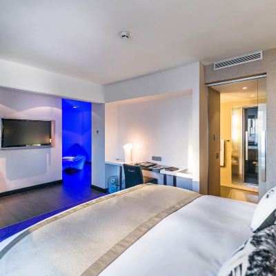 Le Louise Suite With A King Size Bed With Garden And City View Le Louise Hotel Brussels – Mgallery Promo Code