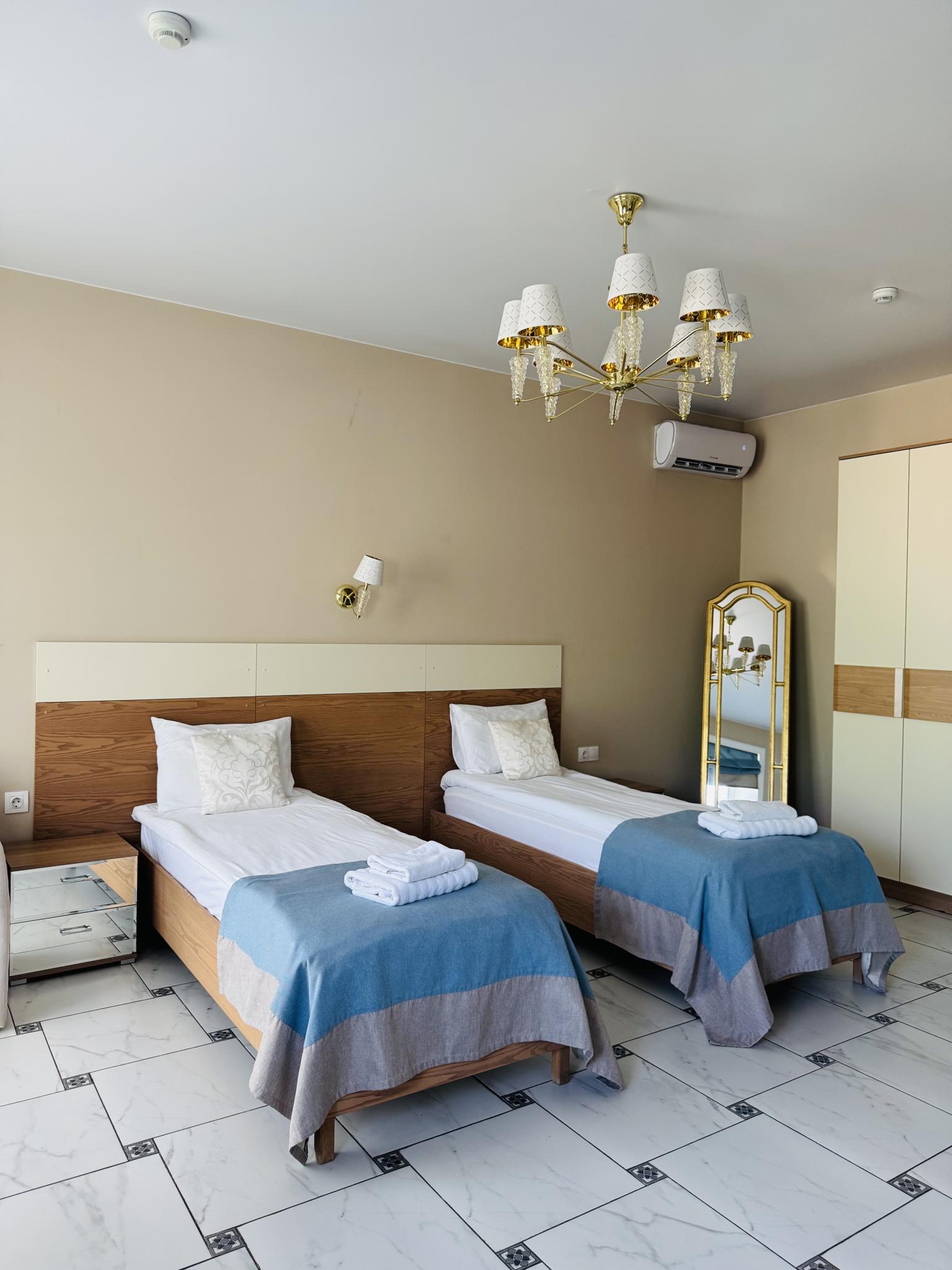 2张单人床经典高级房