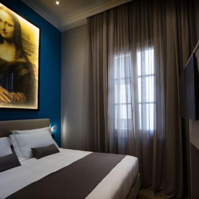 Junior Suite The Frame Hotel Promo Code