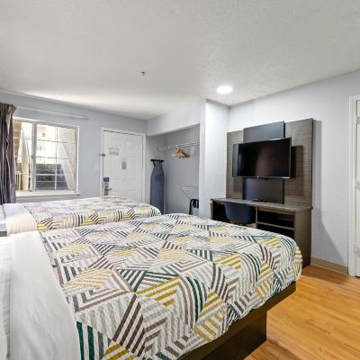 Guest Room With 2 Queen Beds And Mobility Accessible Tub-Non-Smoking Studio 6 Duluth, GA - Atlanta - Gwinnett Place Promo Code
