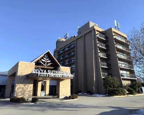 Divya Sutra Plaza and Conference Centre, Vernon, BC Hotels in Vernon