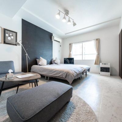 One-Bedroom Apartment Yellow Promo Code