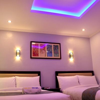Deluxe Twin Room Maison Hotel Promo Code