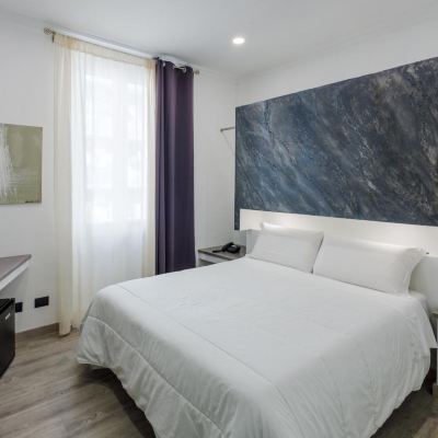 Disable Room with Shower Crossroad Hotel Promo Code