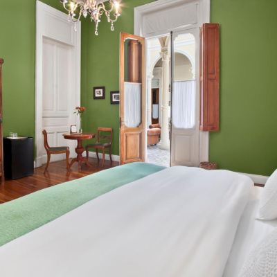 Superior Double or Twin Room Hotel del Casco Promo Code