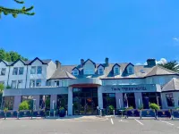 Twin Trees Hotel & Leisure Club Отели в г. 