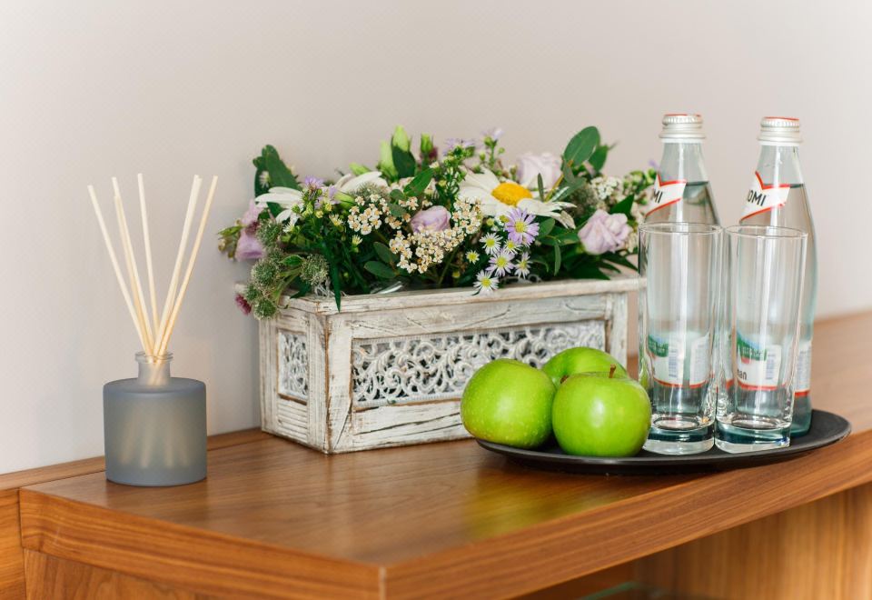 套房配有双人床