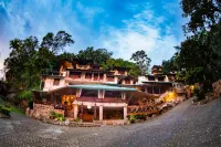 Altos de Caño Hondo Hotels in 