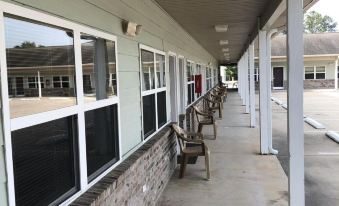 Weiss Lake Lodge - Housity