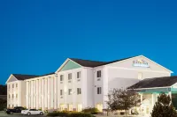 Baymont by Wyndham Elizabethtown Hotels in 