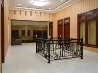 Hillside Suite Guest House