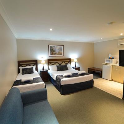 Deluxe Double Room Wattle Grove Motel Promo Code