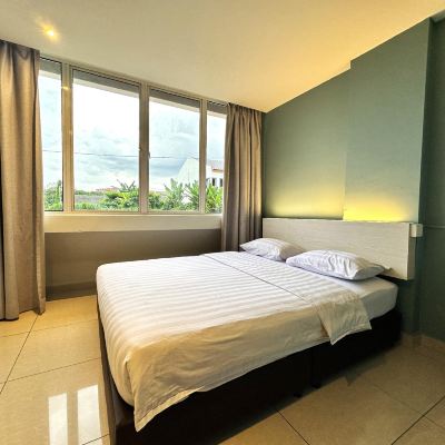 Standard Queen Room Kupon De UPTOWN Hotel @ P.J. 222