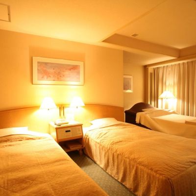 【本館】トリプルルーム【禁煙】◆35平方メートル◆~ソファ付 ジャスマックプラザホテル クーポン