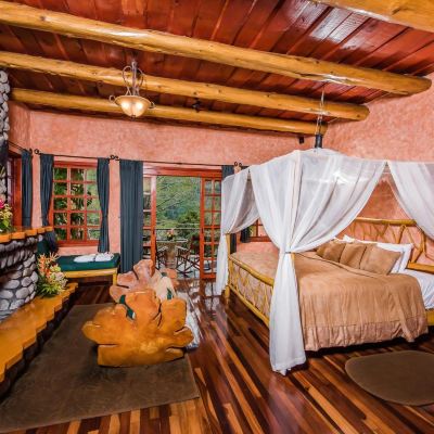 Artisan One King Bed Peace Lodge Promo Code