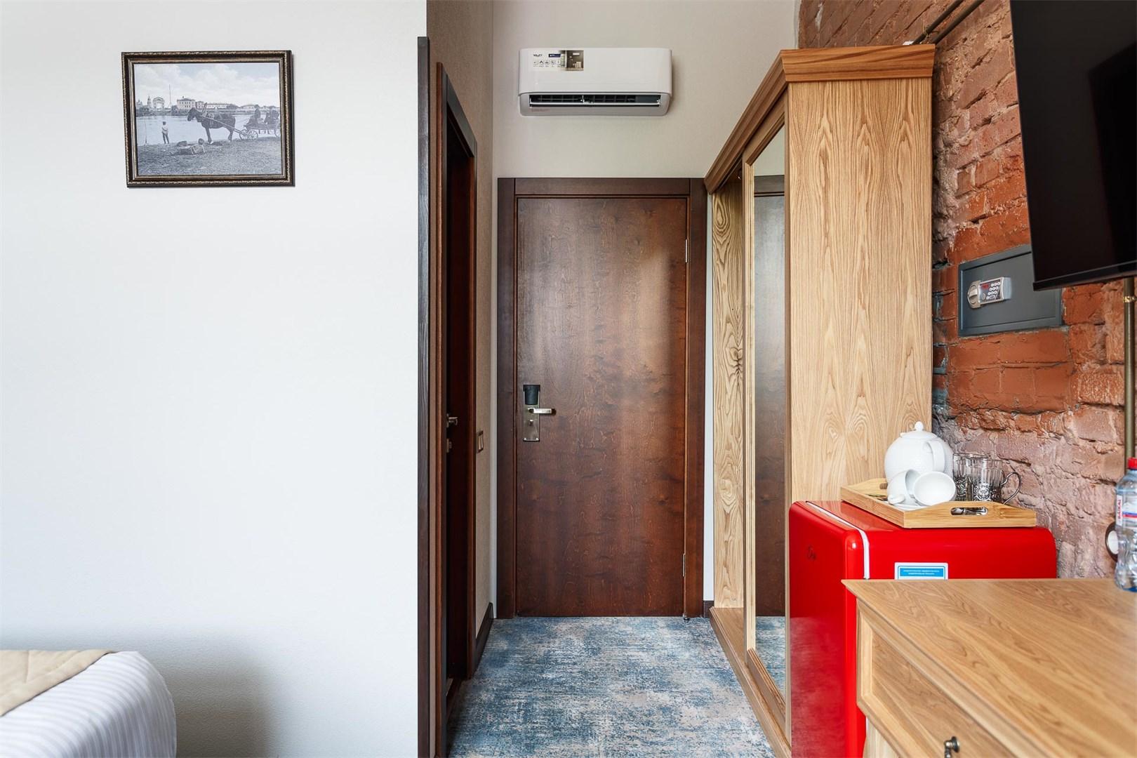 Dizaynerskiy Retro Room