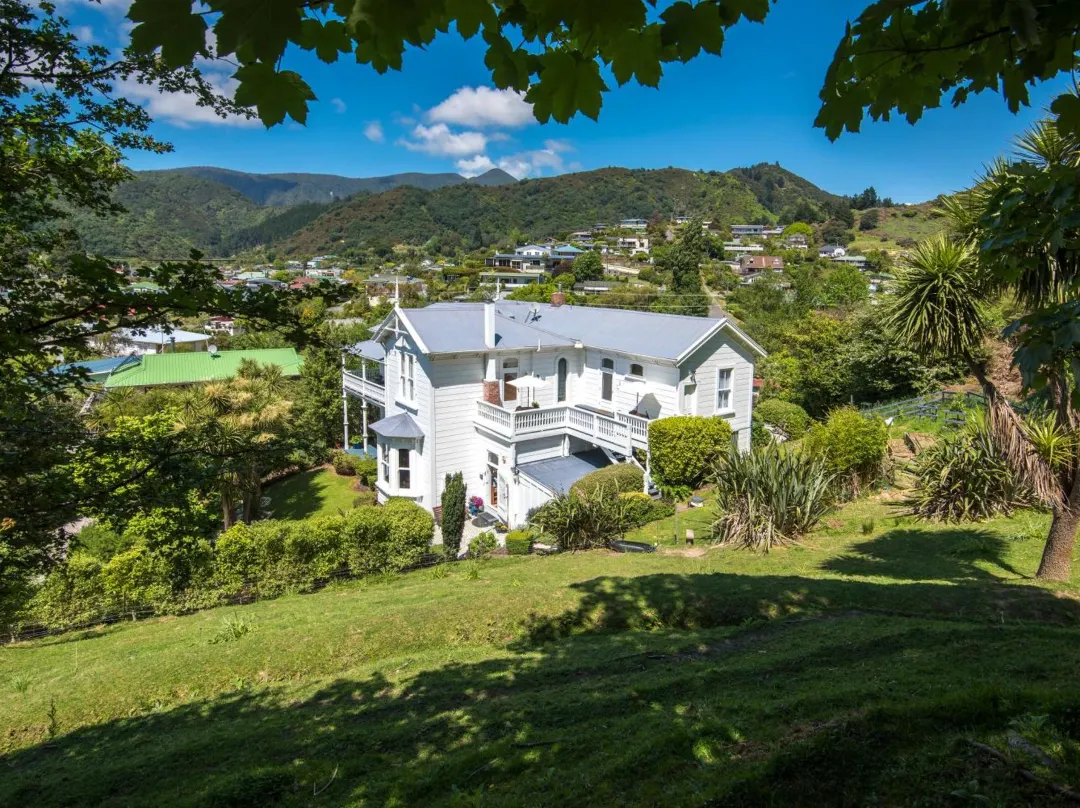 Sennen House Boutique Accommodation - Picton
