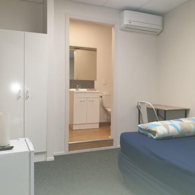 Double Room with Ensuite Backpackers Central Hamilton Promo Code